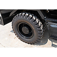 Шины и ободья Caterpillar - цена в Москве, купить запчасти и принадлежности Катерпиллер в специализировенном магазине со склада и под заказ